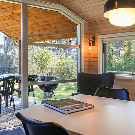 Holiday home Pet Friendly In With Kitchen Nexo
